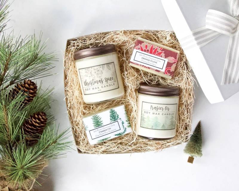 Weihnachtskerzen - Und Seifen-Geschenkset, Weihnachtsdekoration, Geschenkidee, Geschenk Für Den Urlaub, Weihnachtsgeschenk Mama von LittleFlowerSoapCo