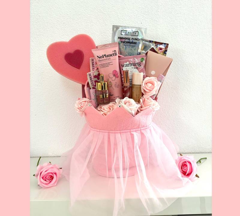 Geschenkset Prinzessin Korb Geschenk Mächen Tochter Freundin Valentinstag Rosen Rosa Geschenkkorb Besonders von LivskleinesAtelier