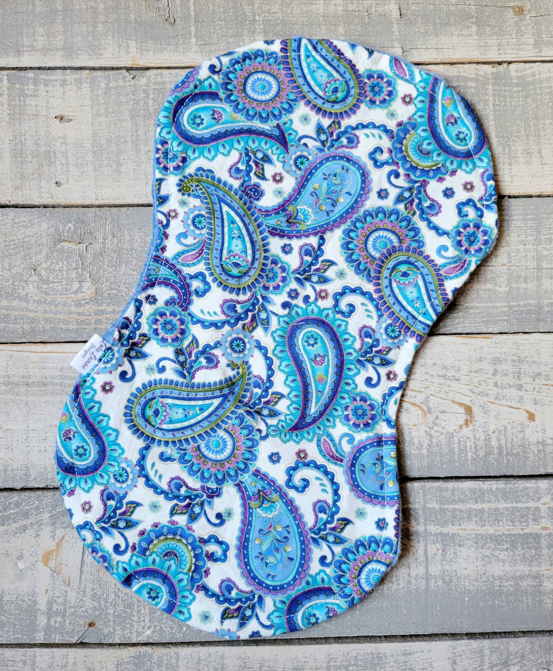 Blau Weiß Paisley Baumwolle Und Minky Baby Burp Tuch Weicher Rag Native Western Junge Mädchen Shower Geschenk Southwest Cowboy Bandana von LolaLanaeDesignsCo