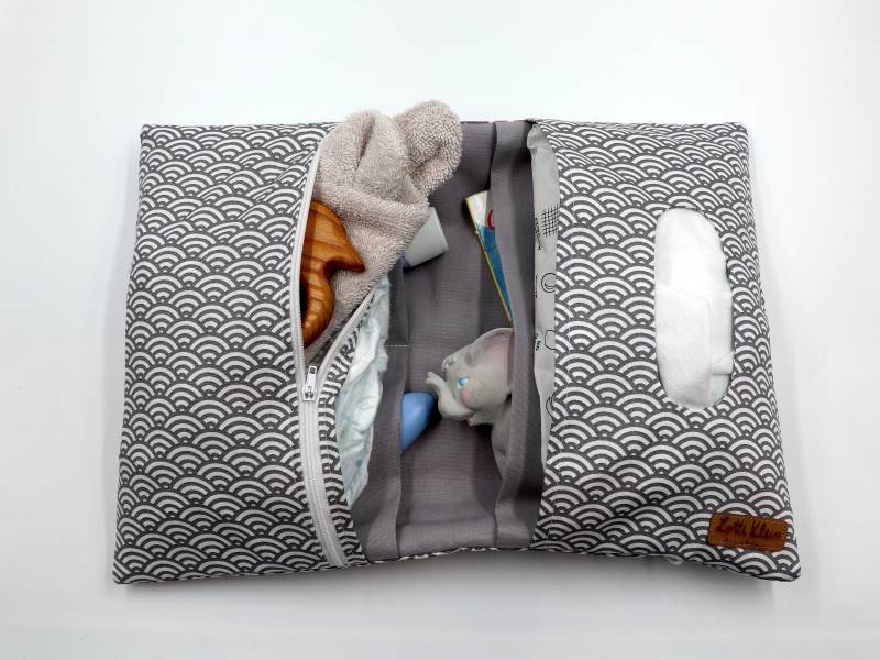 Windeltasche Personalisiert Mit Namen "Grey Wave" von LottiKleinShop