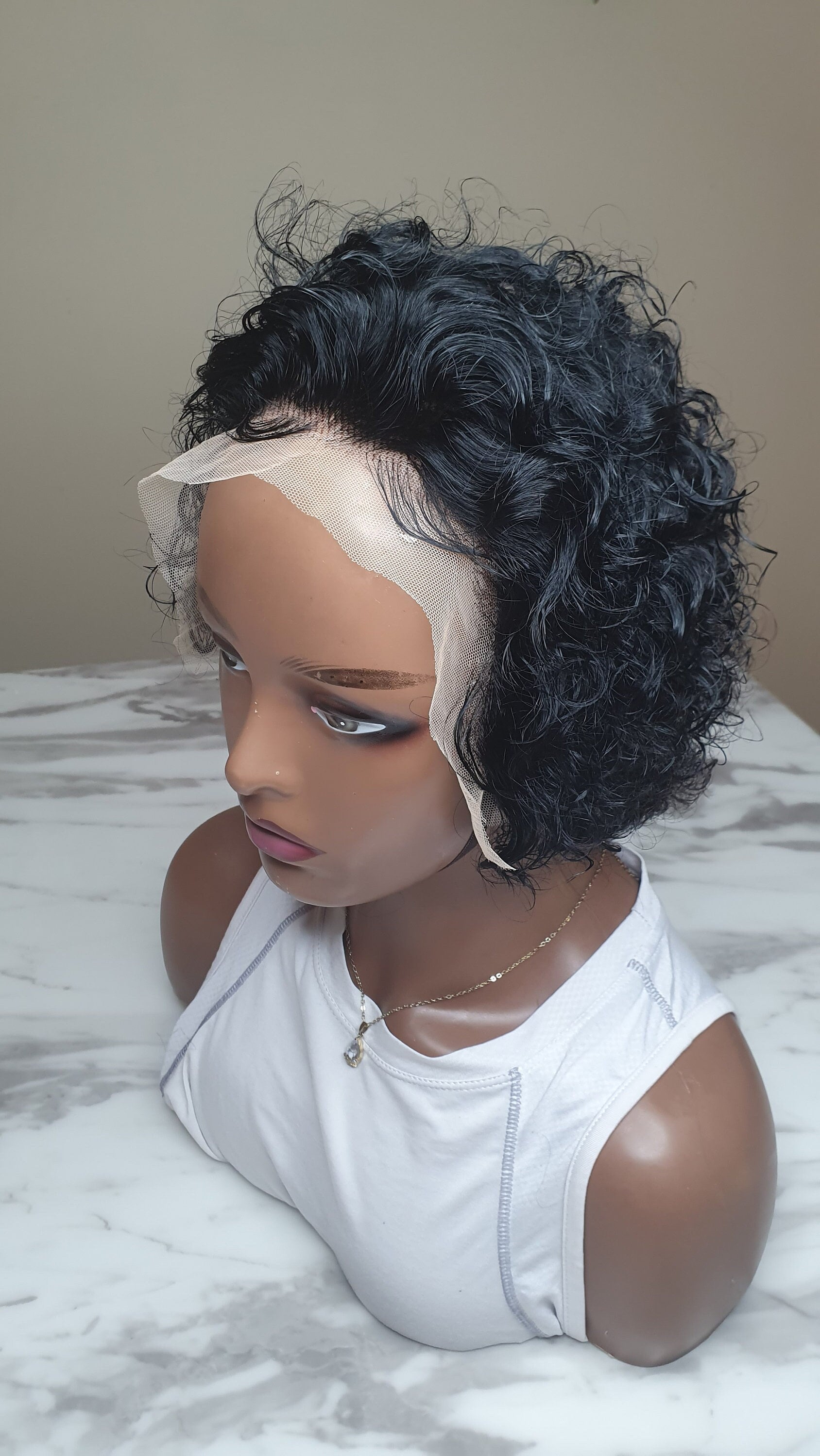 Curly Pixie Cut Perücke/Pixie Perücke/Echthaar Perücke/Lockige Perücke/Kurze Lockige Echthaarperücke/Kurze Perücke von LouiseHairFeel