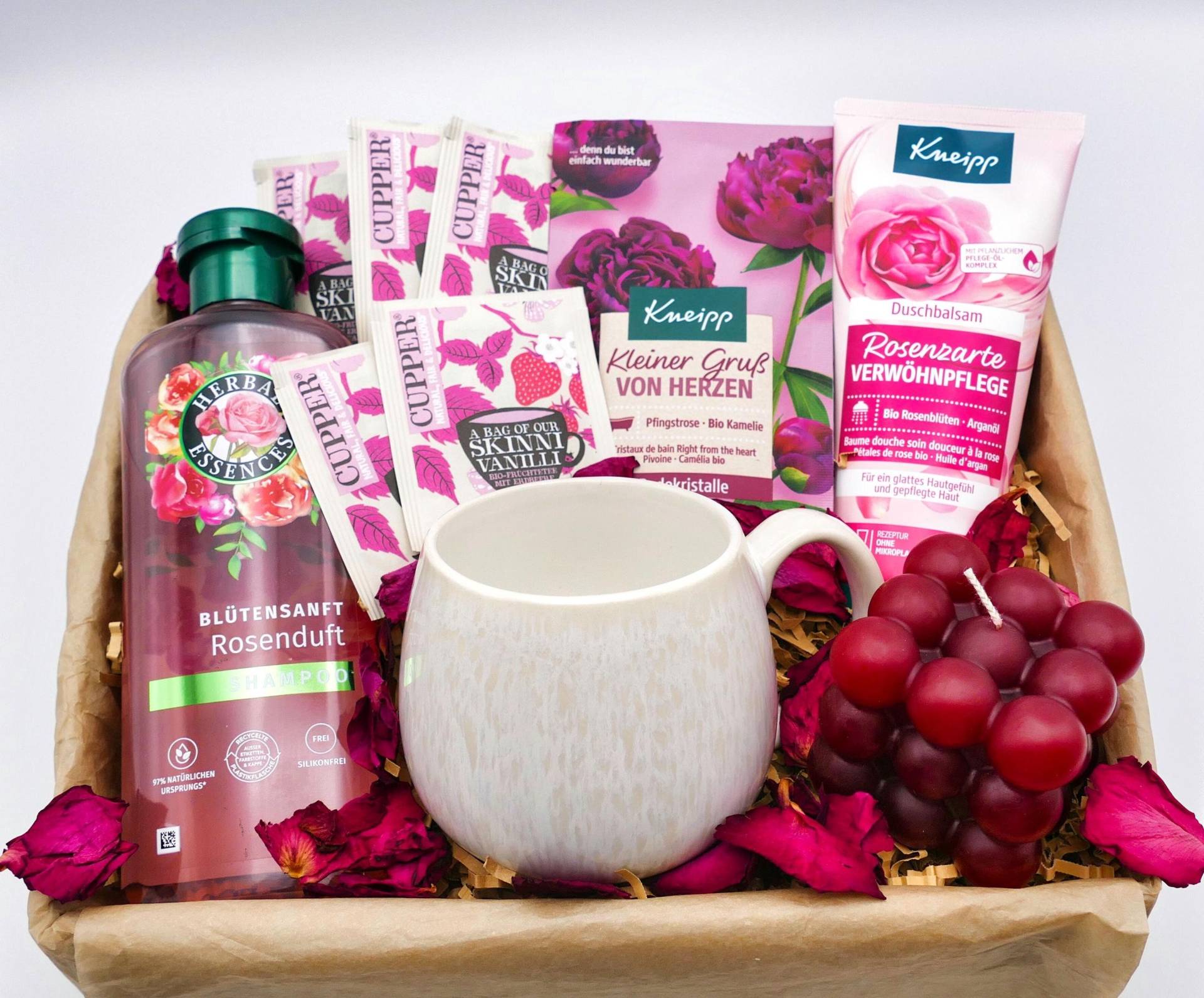 Geschenkbox Mit Tasse Für Frauen Muttertag Wohlfühlbox Geschenkset Freundin Kerze Rosen Geburtstag Liebe Schwester Geschenk Tochter Kollegin von LovelyMomentShop