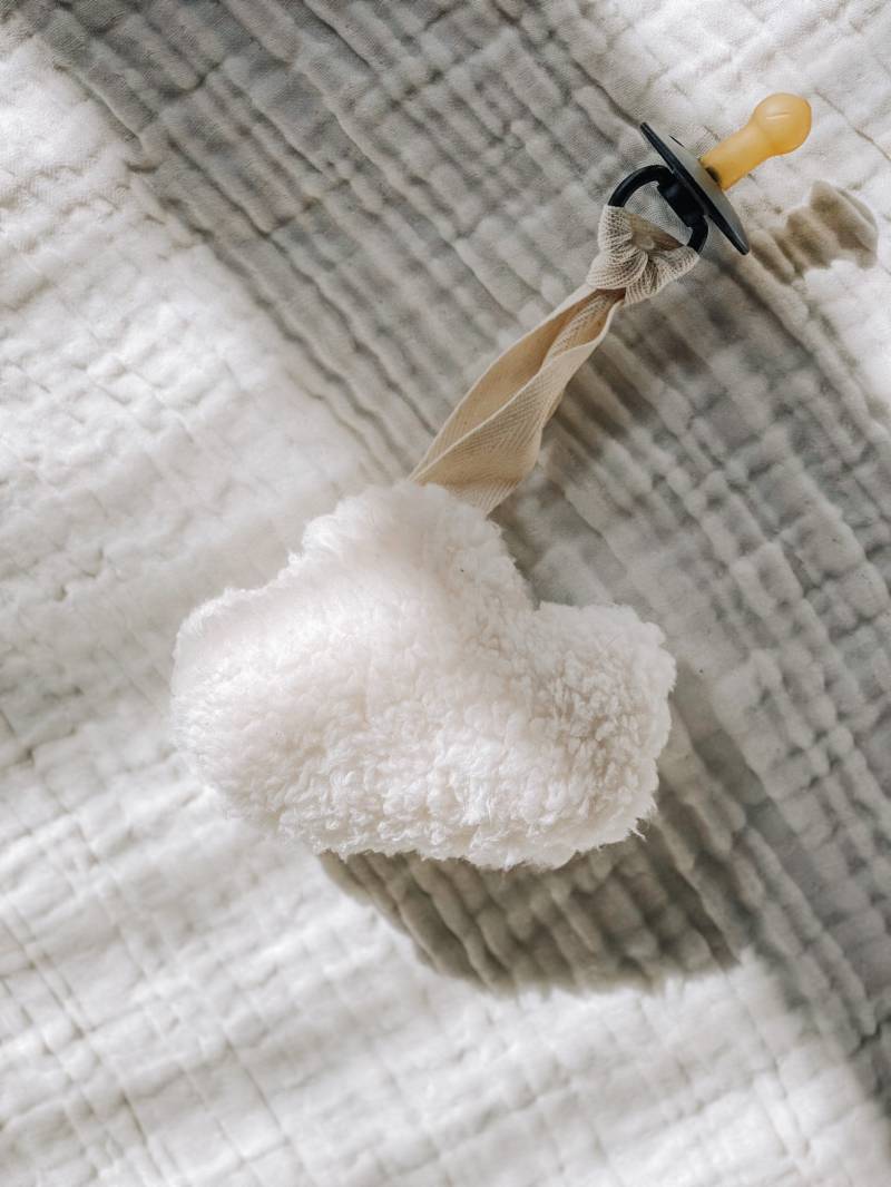 Schnullerkette Wolke | Binky Teddy Sherpa Paci Kuscheltier von LuandLimmie