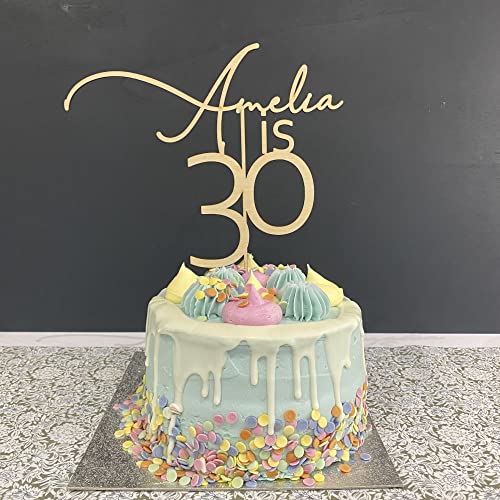 Luck and Luck Personalisierte Holz Geburtstag Kuchen Topper, Name Alter Geburtstag Tortendeko Holz Tortenaufsatz Personalisierbar - Design 2 von Luck and Luck