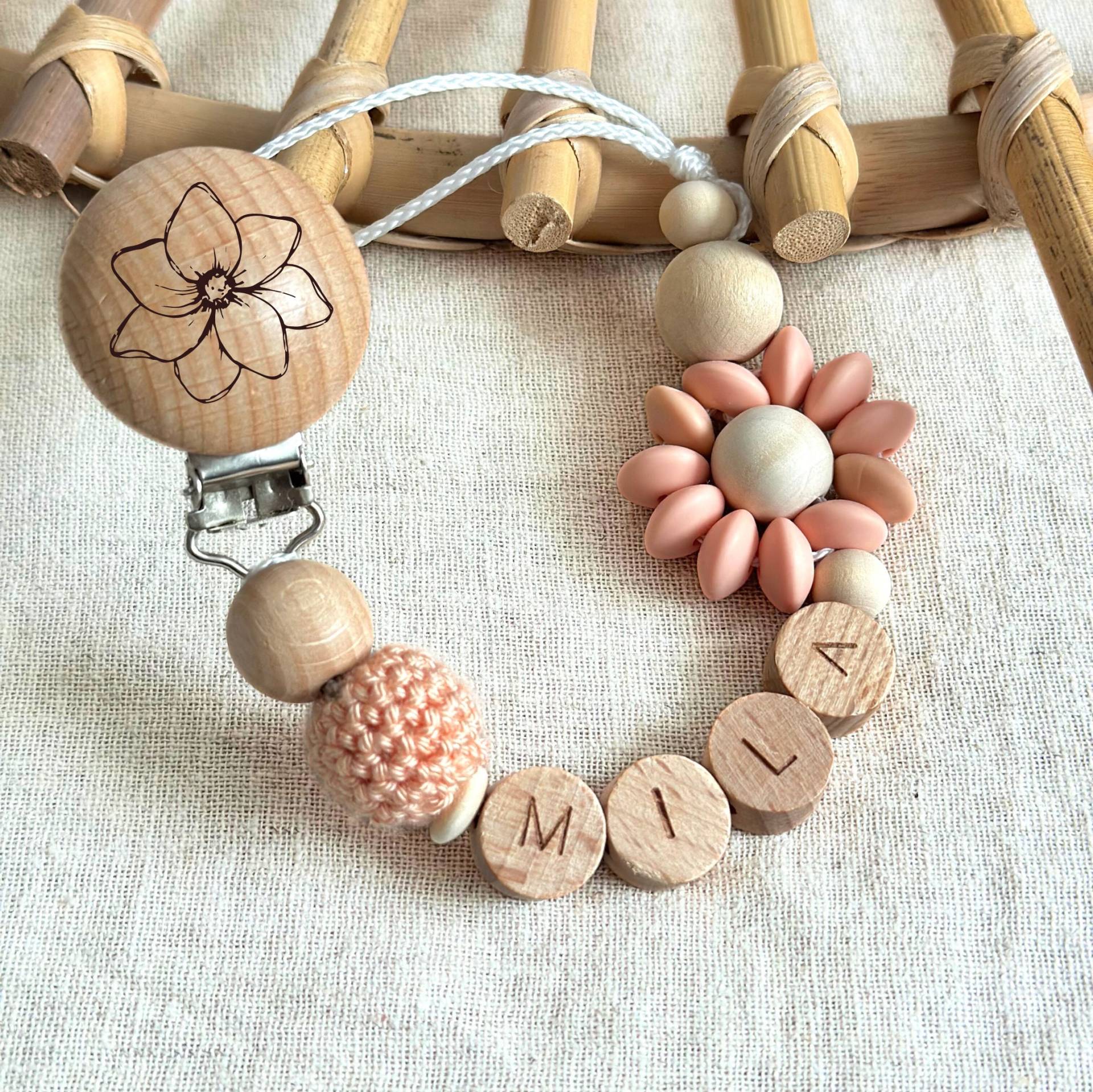 Schnullerkette Mädchen, Schnullerkette, Blume Mit Namen von LulismadeBoutique