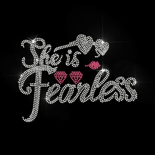 MAYJOYDIY Aufbügler mit Aufschrift "She is Fearless", Strasssteine, zum Aufbügeln, für Sonnenbrillen, rote Lippen, zum Selbermachen, Reparatur, für T-Shirts, Jacken, Taschen, Jeans, Handwerk von MAYJOYDIY