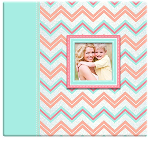 MCS MBI by Industries Pastell-Glitzer-Chevron-Scrapbook, Album mit 30,5 x 30,5 cm großen Seiten von Oben, insgesamt 34,9 x 32,6 cm, Silberfarben, blau, M von MCS