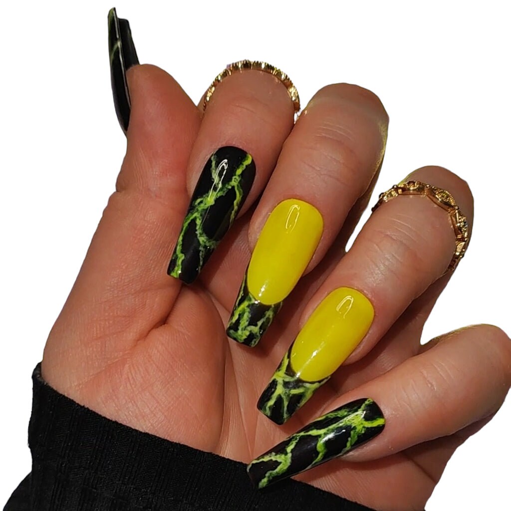 Press On Nails Yellow Storm von MEVANAILS