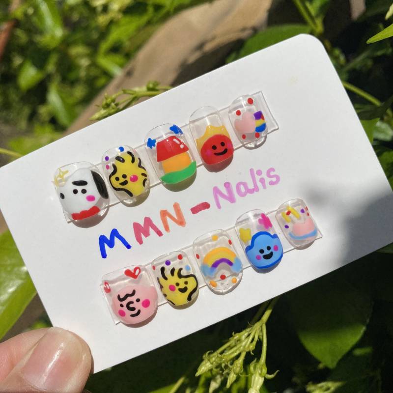 Set Von 10 Stück Nageldruck | Handgedruckte Nägel Schnüffelnägel Kawaii Fake Anime von MMNnails