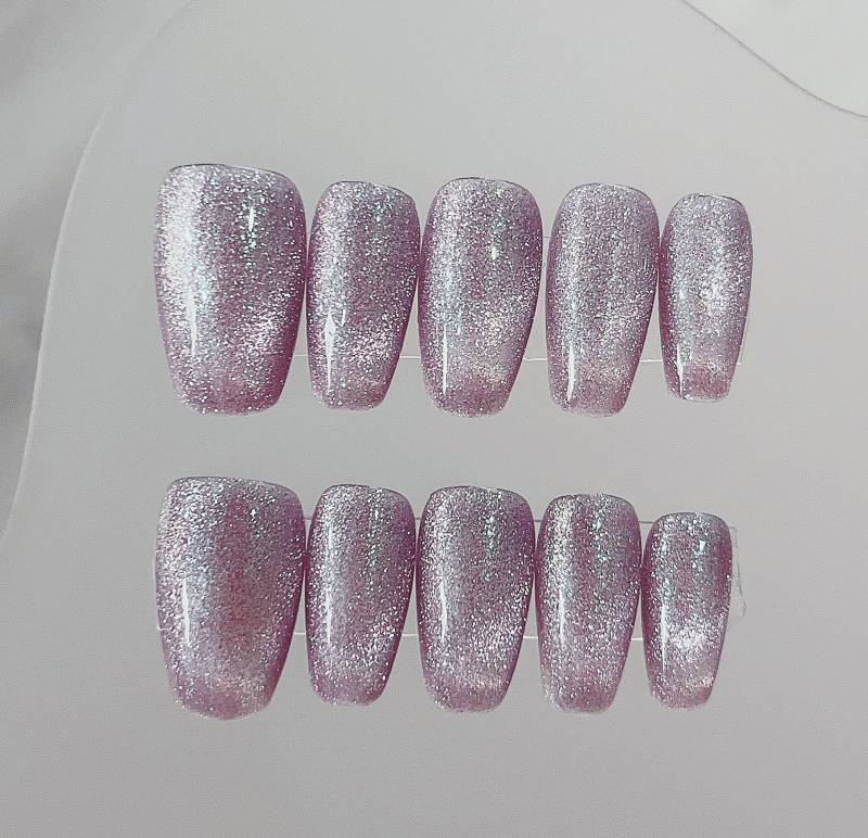 Cat Eye Purple Solid Manicure Press On Nails/Reusable Nails/ Short Coffin von MYNAILPRESS