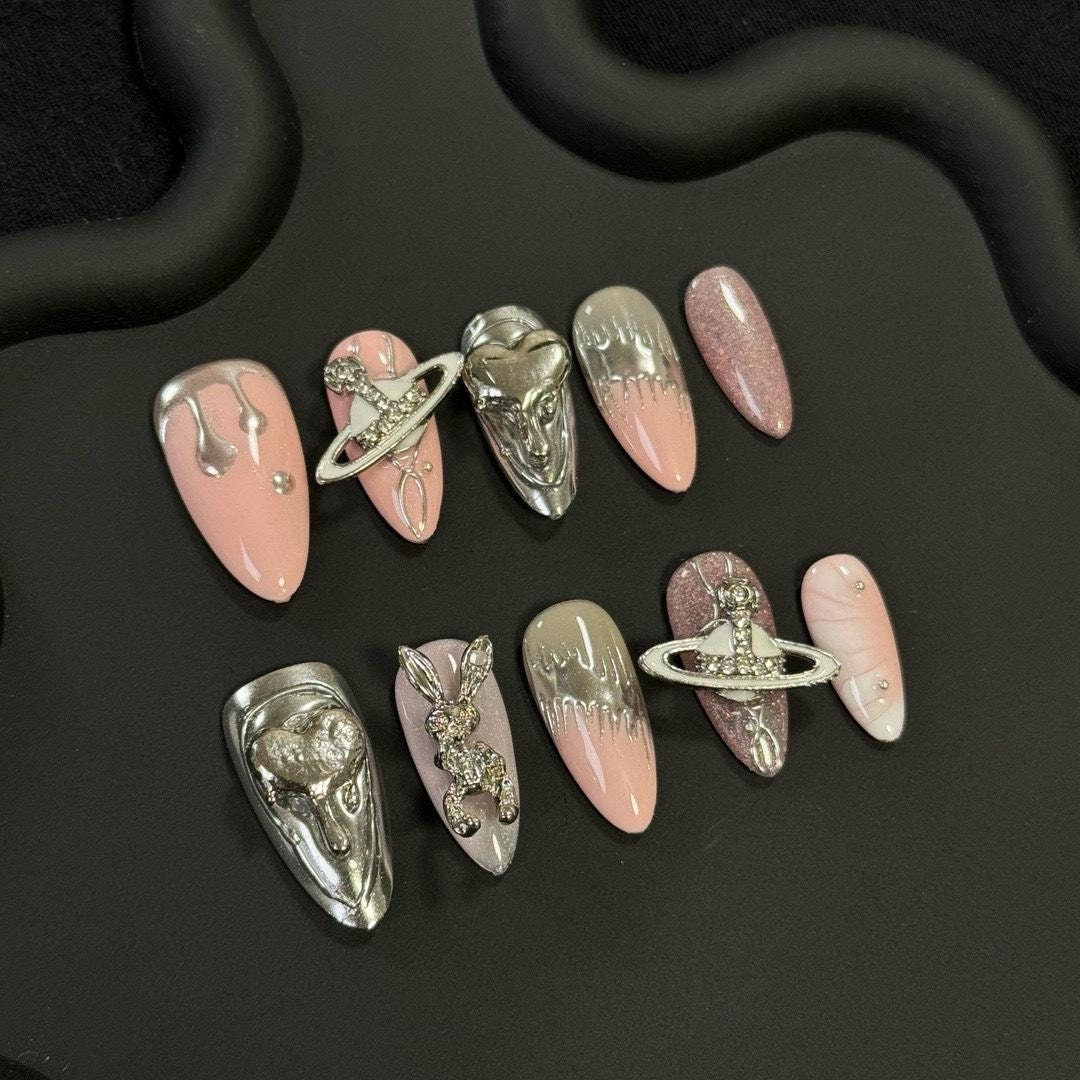 Celestial Blush Press On Nails Manicure/ Reuseable Nails/Medium Stiletto 20 Mm von MYNAILPRESS