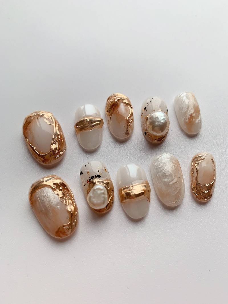 Chic Goldleaf Press On Nails Manicure/ Reusable/ Round Shape 18mm S Size von MYNAILPRESS