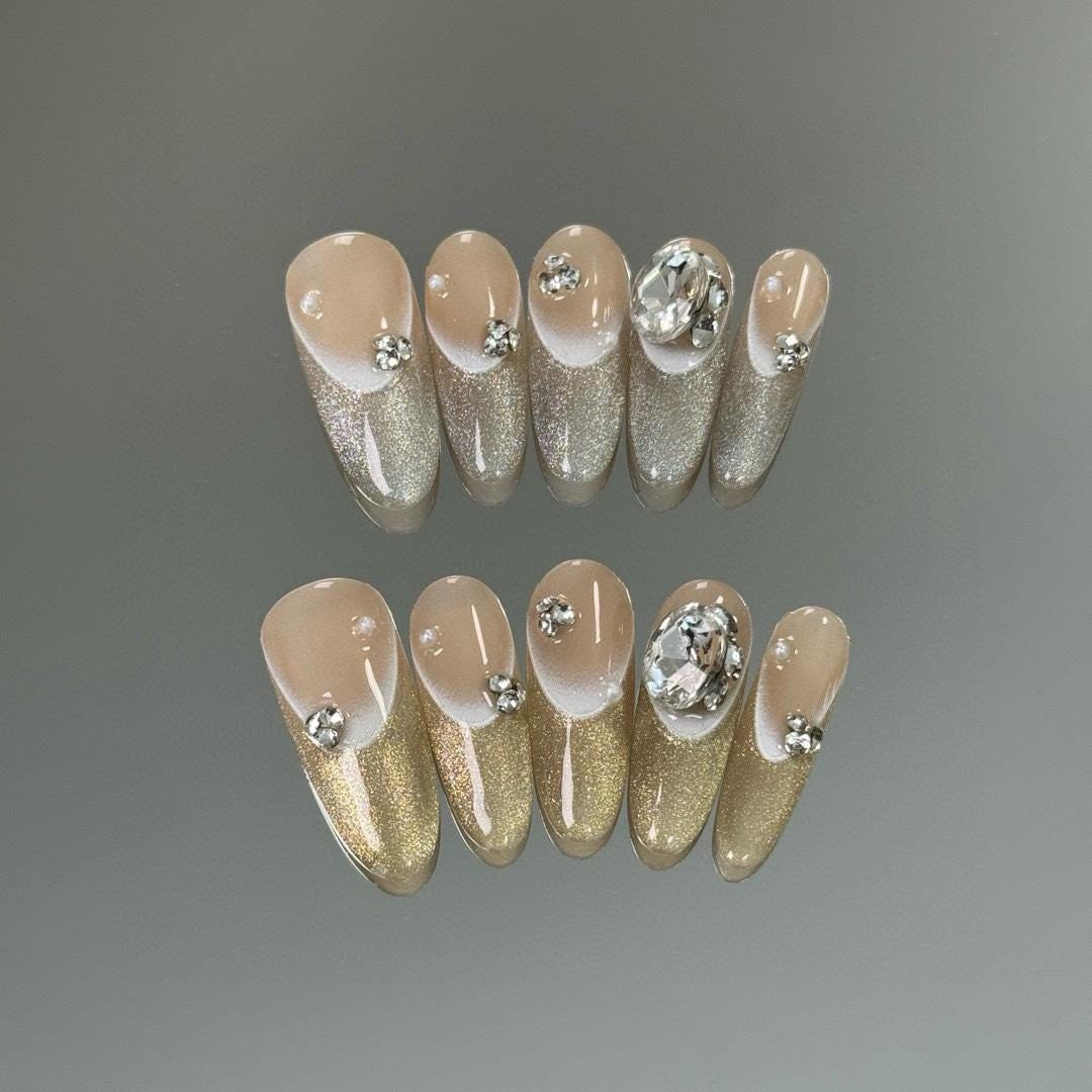 Golden Allure Press On Nails Manicure/Reusable Medium-Long Almond 24mm von MYNAILPRESS