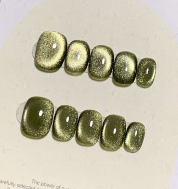 Green Grape Cat Eye Press On Nails Manicure/Reusable/ Short Square 15mm von MYNAILPRESS