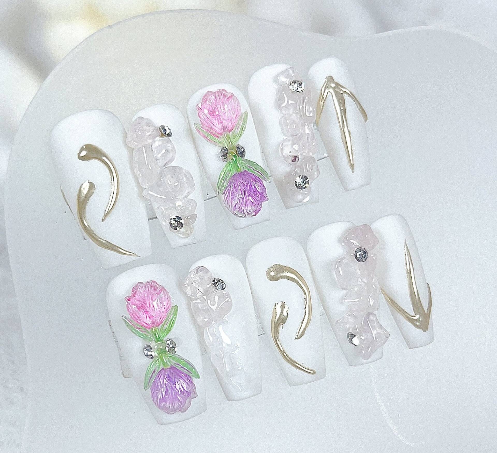 Romantic Spring Tulip Press On Nails Manicure/Reusable Medium-Long Coffin von MYNAILPRESS