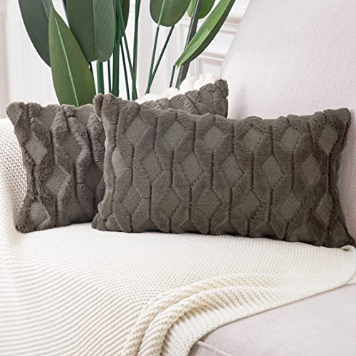 Madizz 2er Set Sanft Plüsch Kurze Wolle Samt Dekorativ Zierkissenbezüge Luxus Stil Kissenbezug für Sofa für Schlafzimmer Taupe 40x60 cm Rechteckig von Madizz