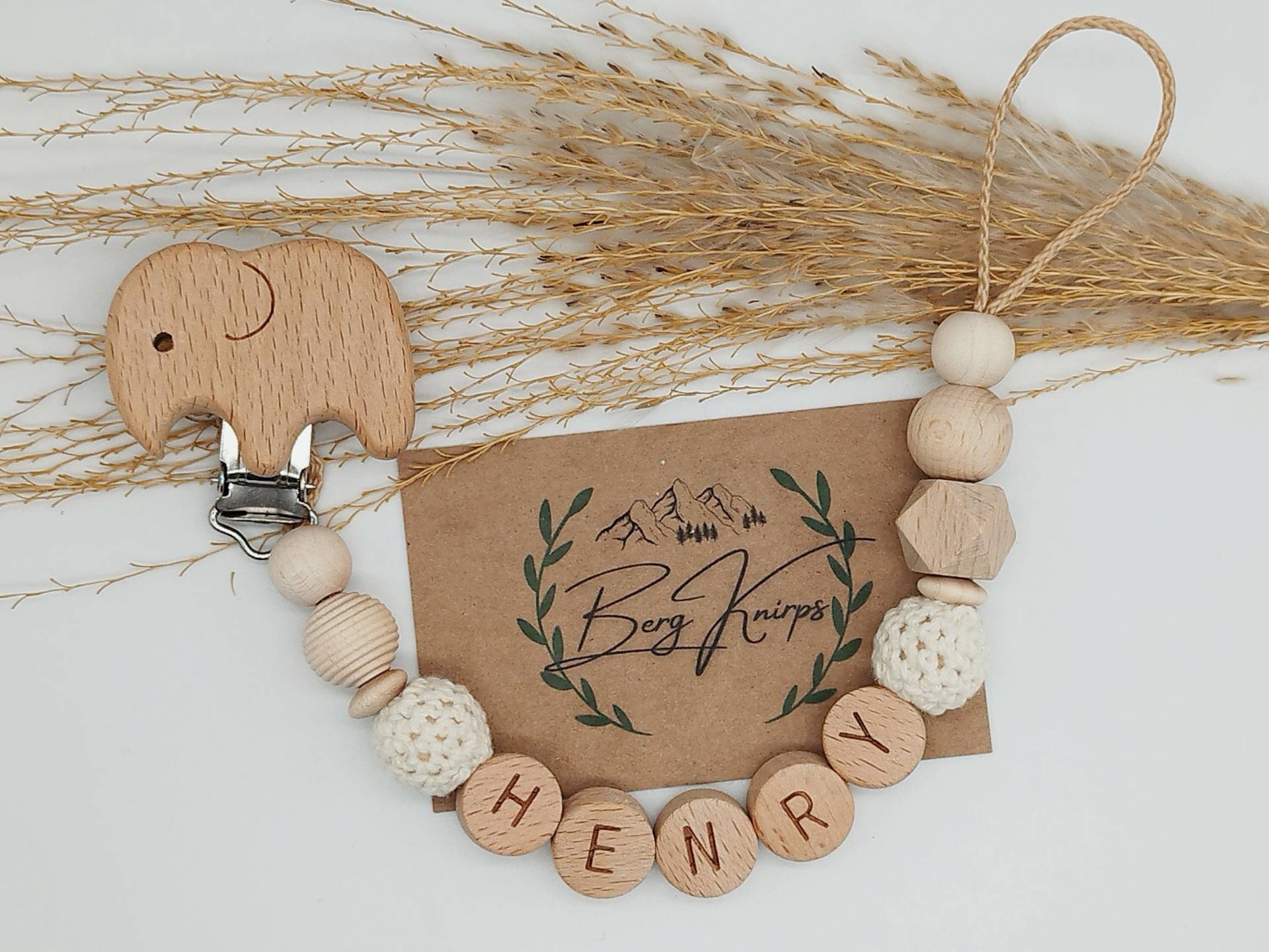 Schnullerkette Personalisiert Mit Namen Jungen Mädchen Beige Holz Boho Löwe Elefant Fuchs Regenbogen von ManufakturBergKnirps