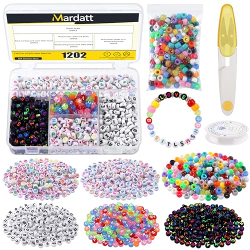 Mardatt 1202Pcs Letter Beads Acrylic Letter Beads Colorful Beads Cute Beads Number Beads with Elastic String and Scissors for Jewelry Bracelet Necklace Making von Mardatt