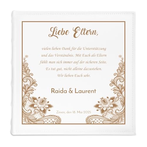 Maverton personalisiertes Einsteckalbum für 500 Fotos - Familienalbum 10x15 cm - weißes Erinnerungsalbum mit Einstecktaschen für Paar zum Hochzeitsjubiläum - 33x33cm - Blumenmotiv von Maverton