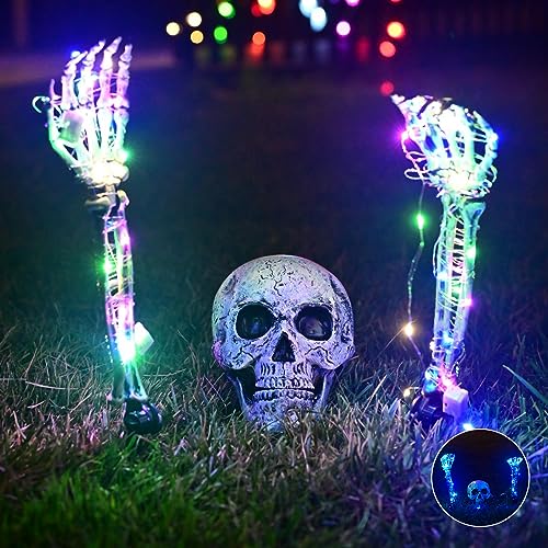 Maxee Leuchtende Skelett Totenkopf Set, 1 Totenkopf & 2 Schädel Hände, 4 Stück 3M Lichterketten, 40g Spinnenweben, 10 Spinnen, Realistische Halloween Deko für Draußen Garten von Maxee