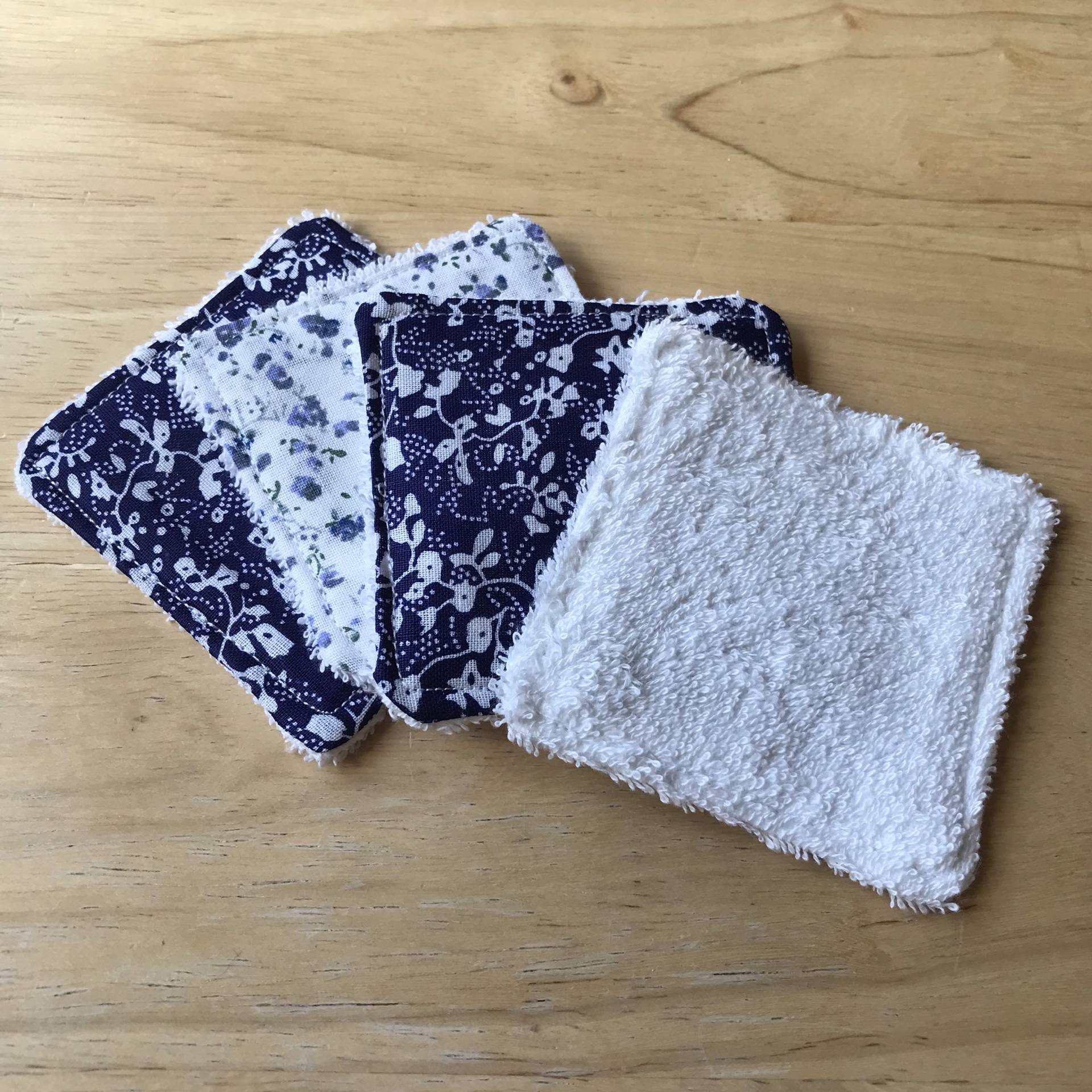 Wiederverwendbare Wattepads, Gesichtstücher, Zero Waste Make-Up-Entfernung, Blumenmuster von McCloysCraftyCrochet