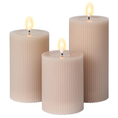 Meisterhome® 3er-Set Flammenlose LED Kerzen - Matera-Beige - Ribble Design Stumpenkerze - mit Fernbedienung – mit Timer - Batteriebetrieben – Warmweiß - 10/12,5/15 cm hoch - mit flackernder Flamme von Meisterhome