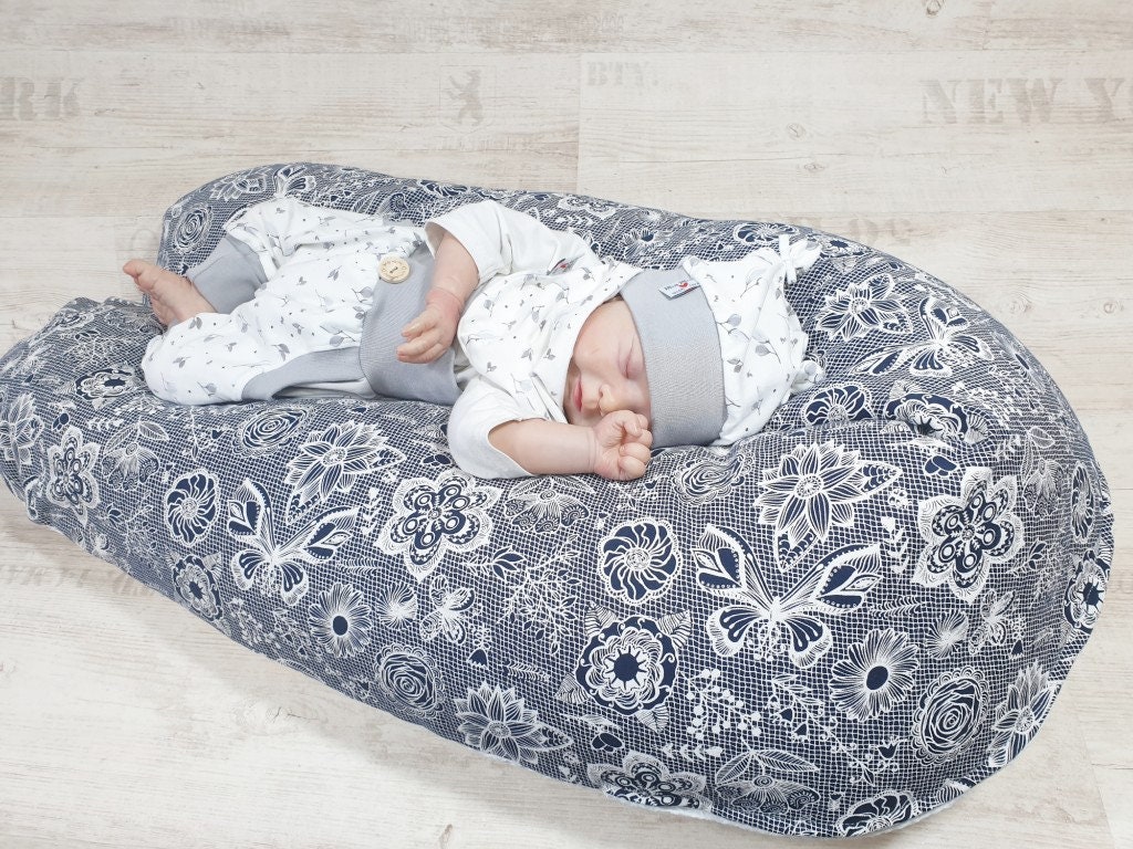 stillkissen Kuschelkissen Oder Nur Bezug Ornamente Blau Von Atelier Miamia von MiaMiaAtelier