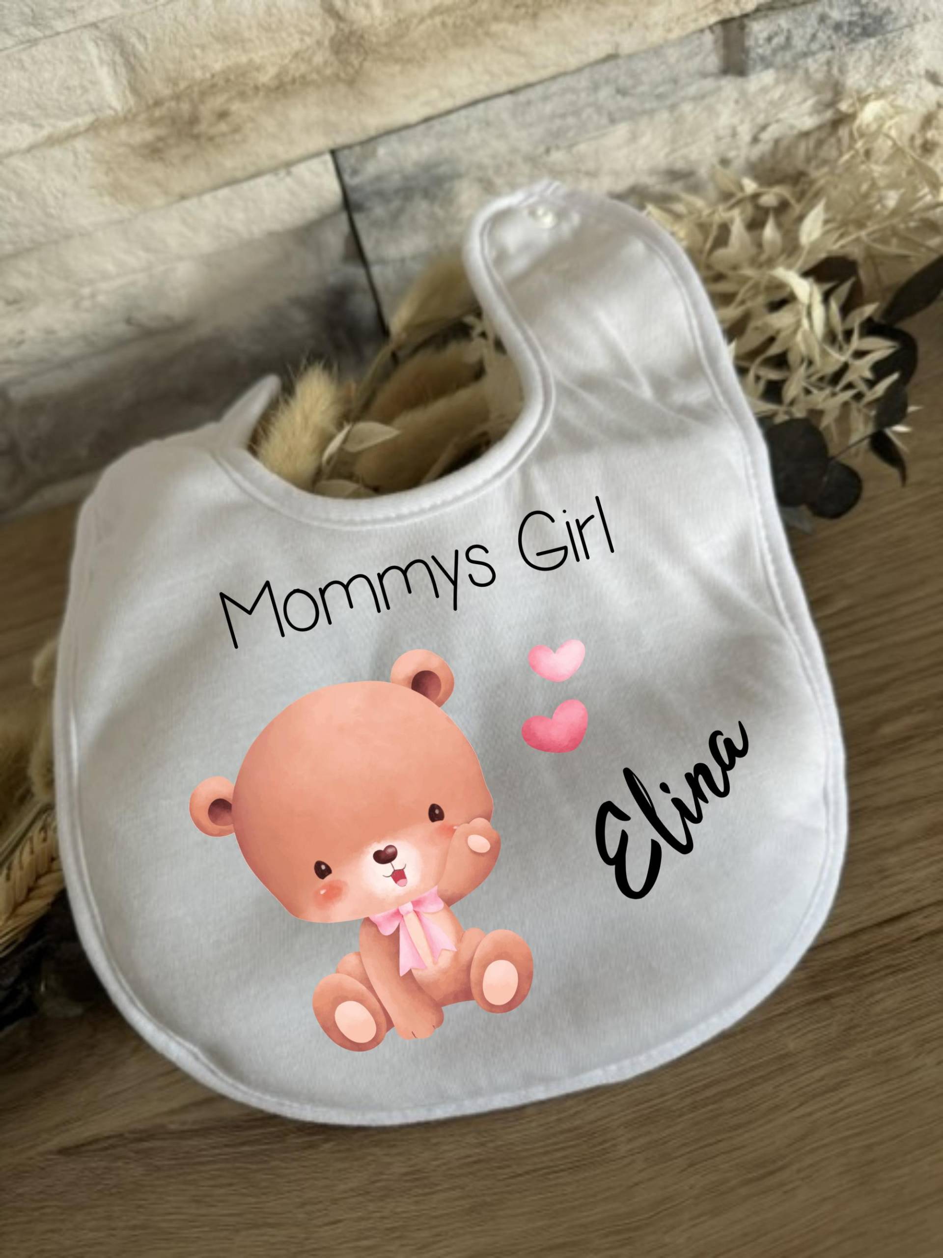 Baby Latz Name Personalisierte Geschenke Lätzchen Mommys Daddys Girl Teddy Bär Geschenk Geburt Babyparty Babyshower Halstuch 2025 von Milevo