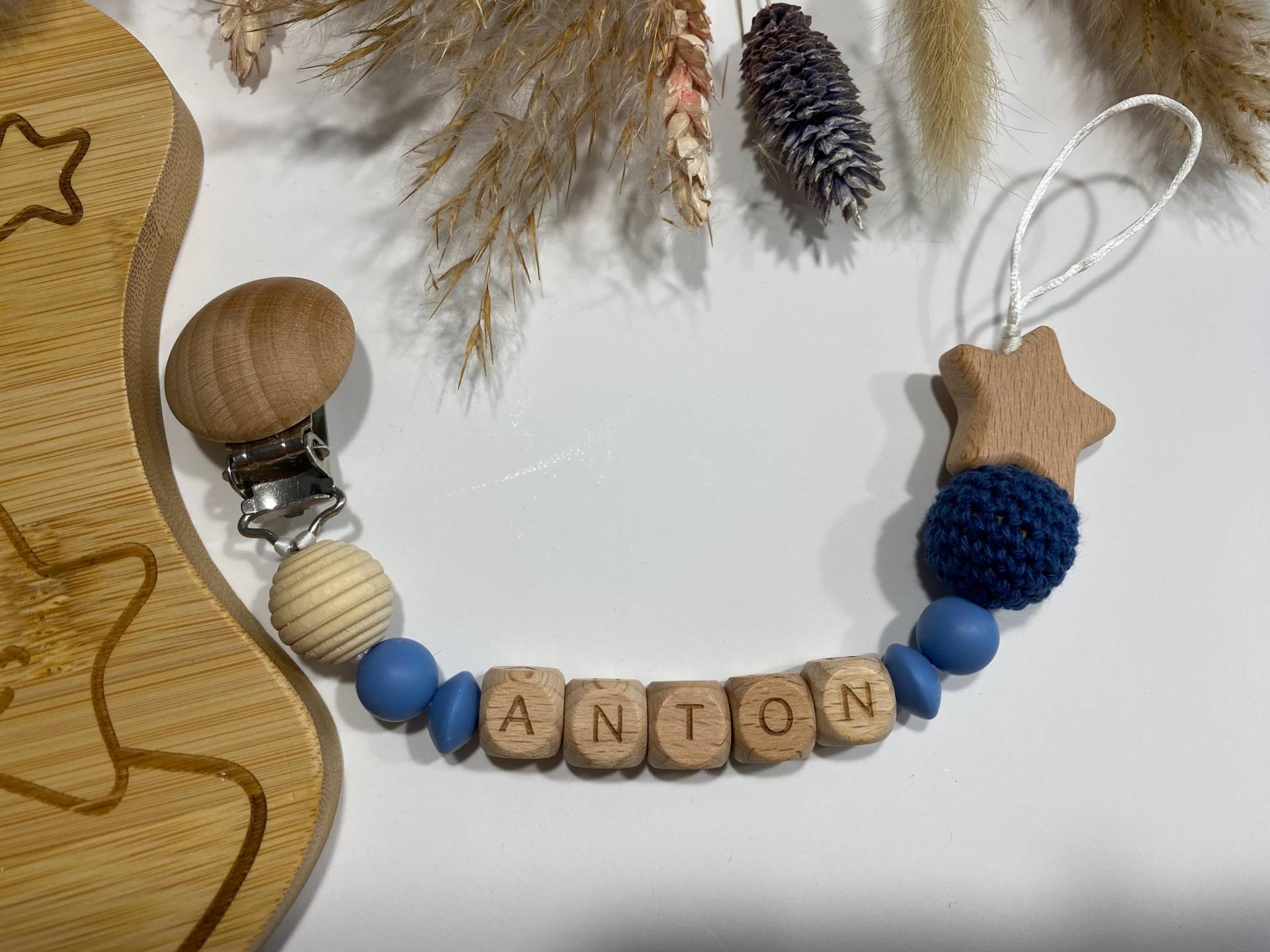 Schnullerkette | Blau Personalisiert Junge Geburtsgeschenk Mit Namen Einzigartiges Geschenk Babygeschenk von MindfulWallDesigns