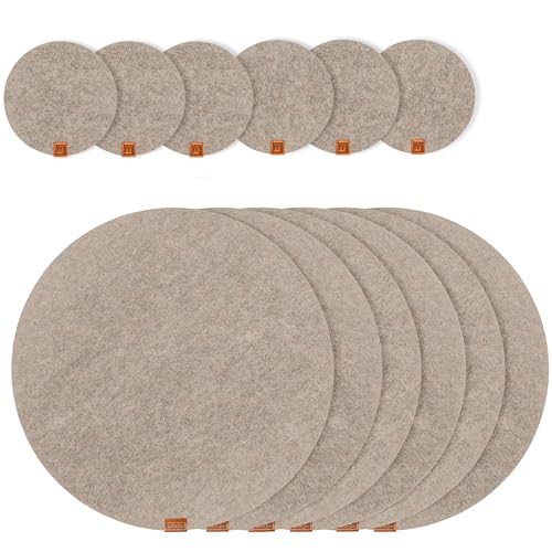 Miqio® Design Runde Tischsets aus Filz abwaschbar | Mit Marken Echtleder Label und Glasuntersetzer | 6 Platzsets 6 Untersetzer | Filzmatte Platzdeckchen waschbar | Beige von Miqio