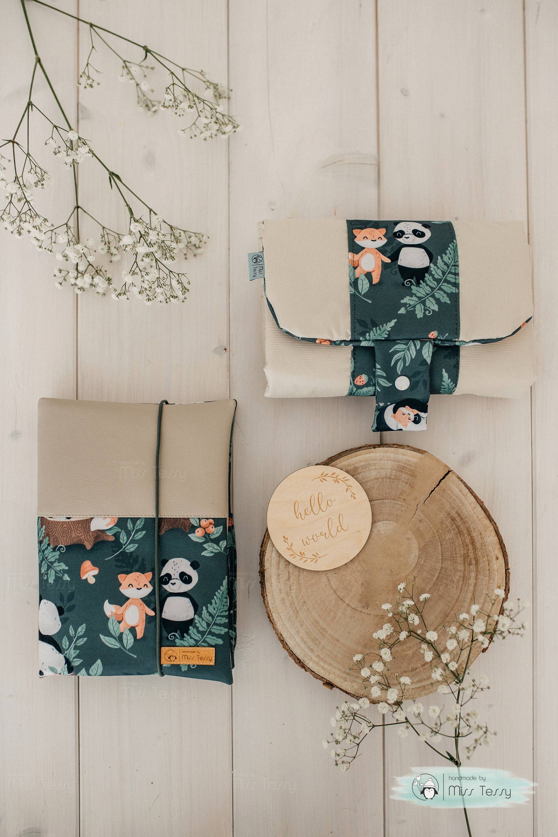 Wasserfest Personalisiertes Geschenk Panda Fuchs | Baby Shower Set Geschenkset Mädchen Windeltasche Wasserdichte Reise Wickelauflage von MissTessyShop