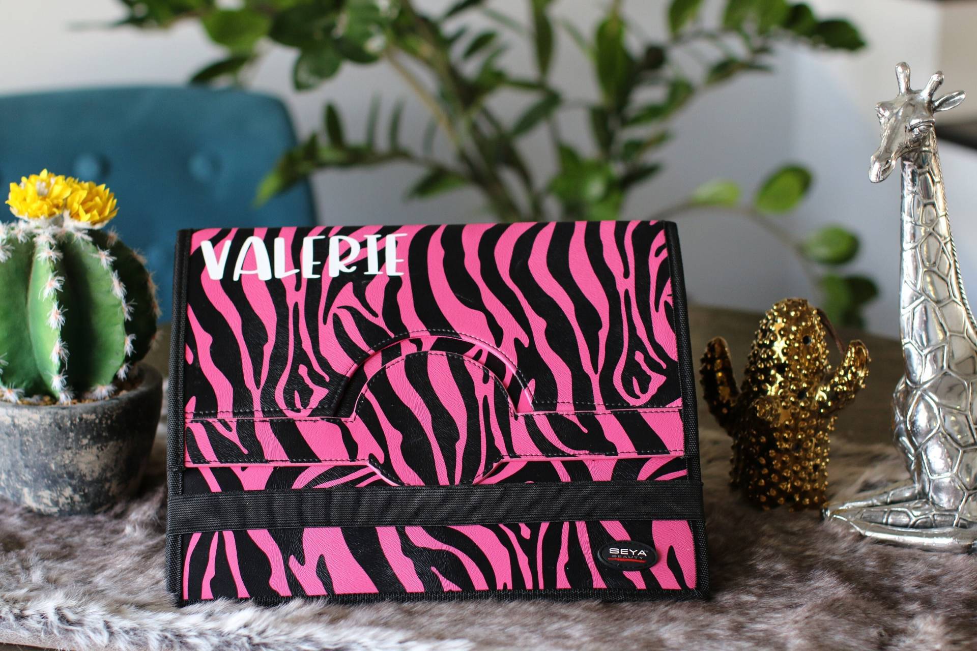 Pro Reise Make Up Künstler Mua Pinselhalter Tragbarer Ordner Mit Spiegel & Abnehmbaren Einsätzen Organizer Beauty School Geschenk - Hot Pink Zebra von ModernJungleCo