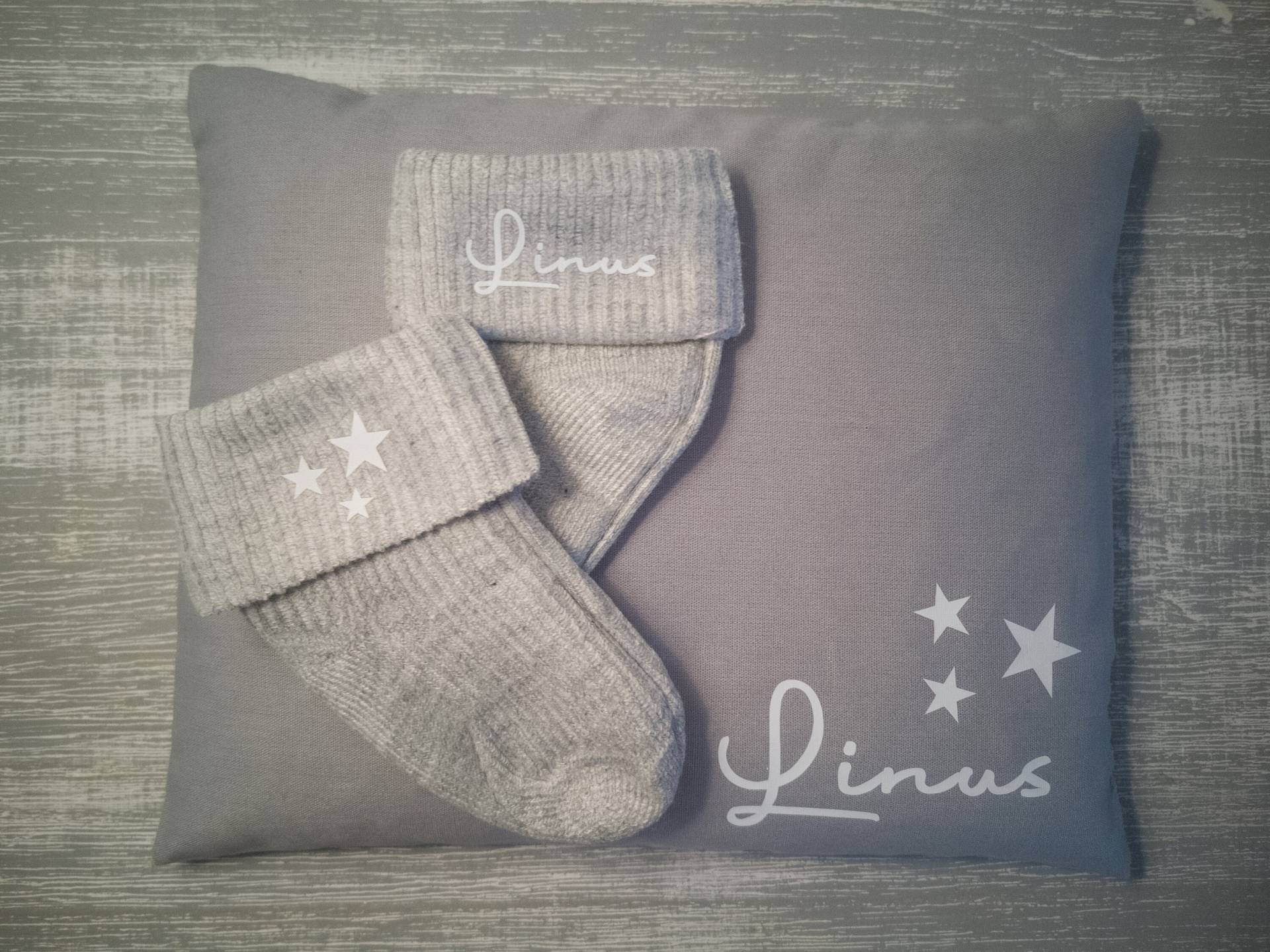 Set Körnerkissen Und Socken, Personalisiert Mit Name, Geschenk Für Frischgebackene Eltern, Zur Geburt, Werdende Mütter von MoiraLouArt