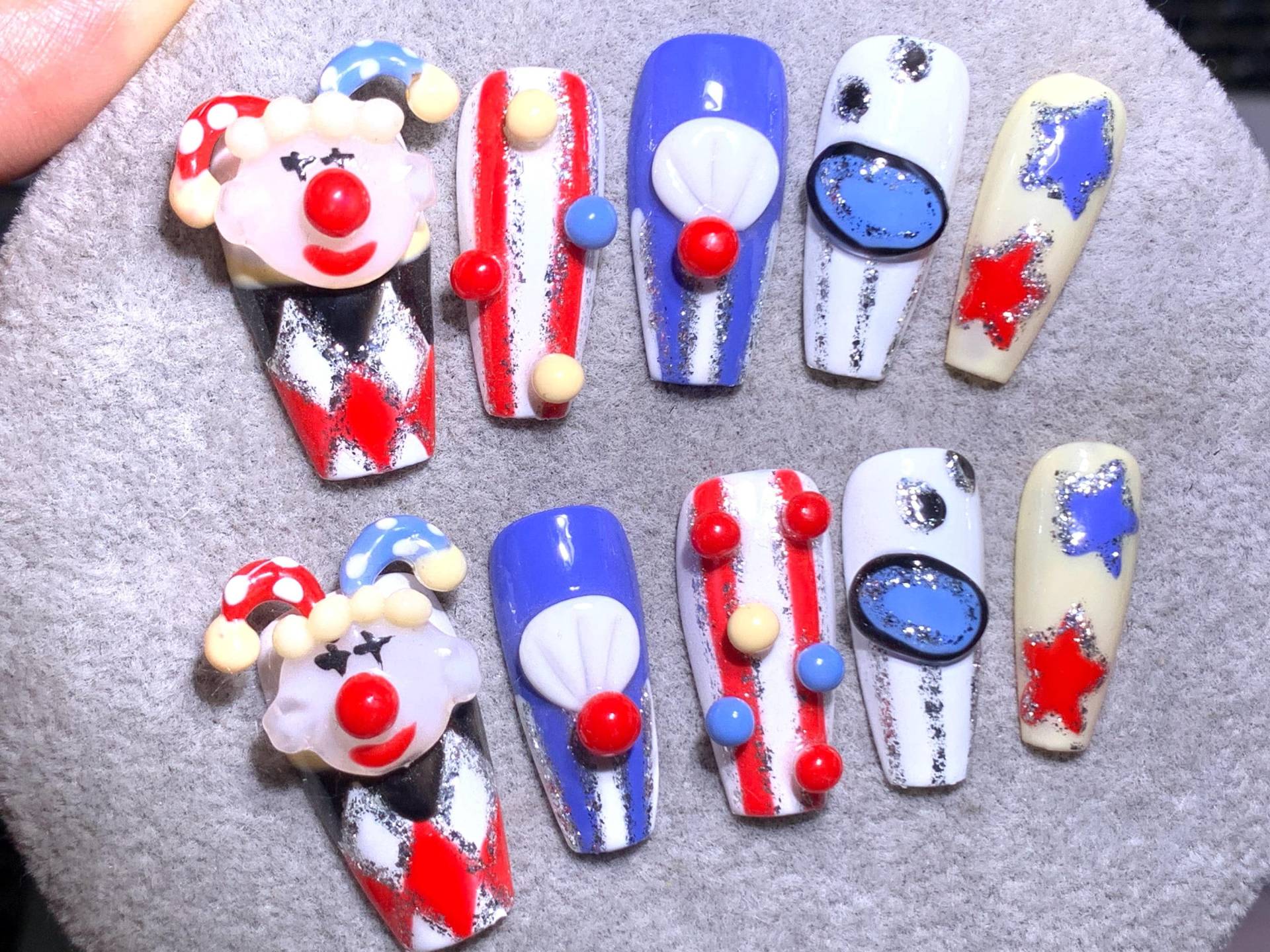 Cartoon Clown Drücken Sie Auf Die Nägel | Herzschlag Zum Aufpressen Blau 3D Nailart Sterne Fake Nagel Kawaii Nagellack von MouadDesignWaren