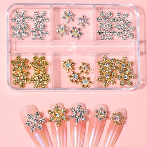 24 Stücke 3D Weihnachten Nail Charms Schneeflocken Weihnachts Nagelschmuck DIY Edelsteine Kristall Nagel Charms Metall Weihnachten Nagel Kunst Dekorationen für Maniküre Salon Zubehör,Goldenes Silber von Mtbricey