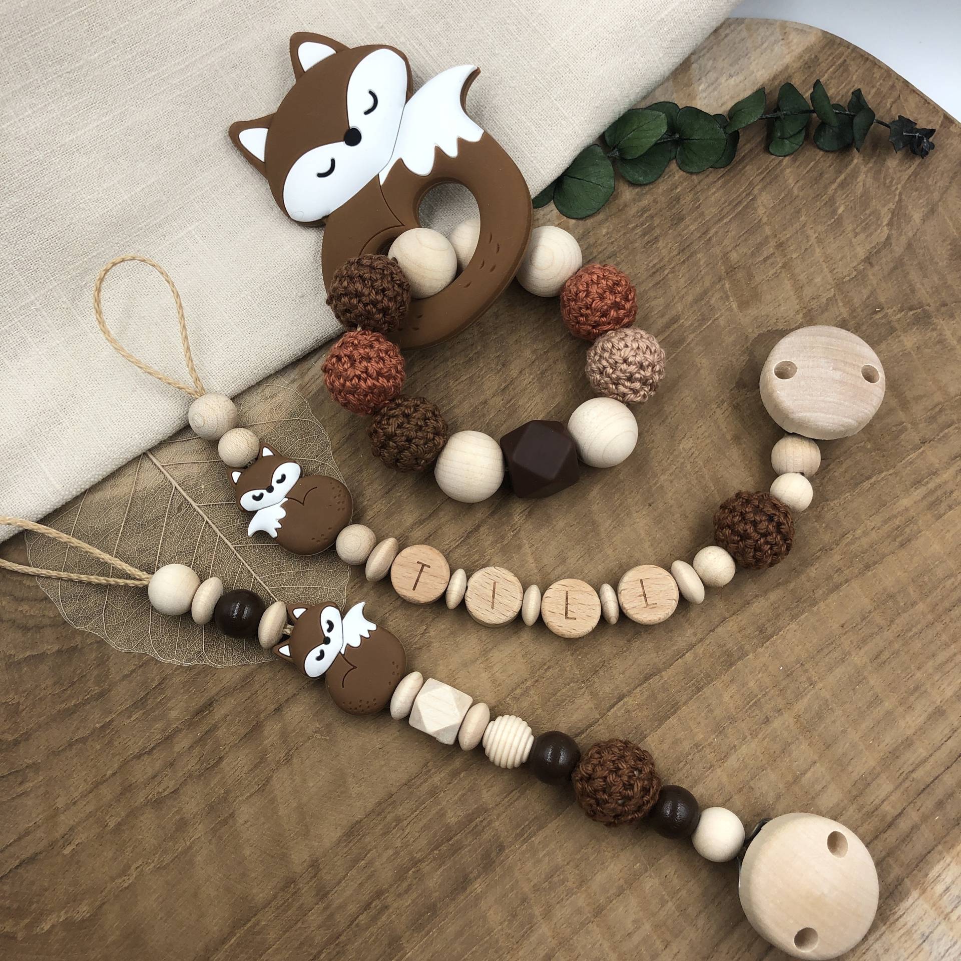 Schnullerkette Mit Name | Greifling Greifring Fuchs Braun Baby Junge Mädchen Geburtsgeschenk Babygeschenk Silikon Taufe von Mullitante