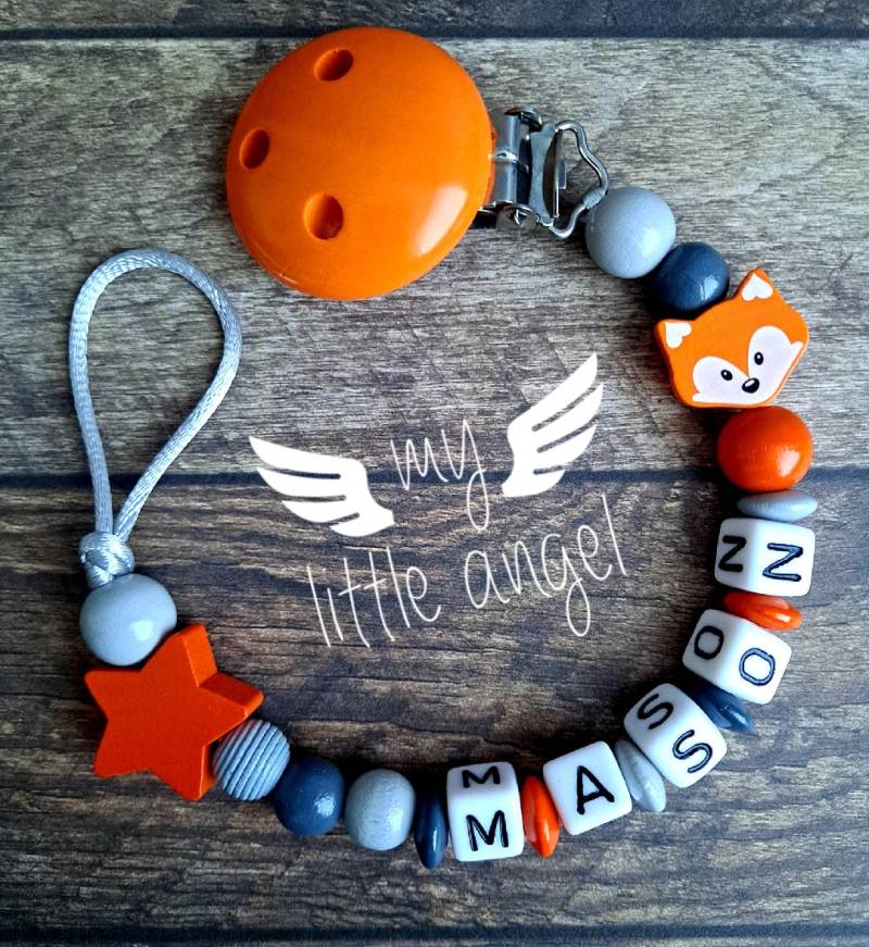 Schöne Personalisierte Hölzerne Baby-Clip | Fuchs Baby Junge Mädchen Unisex Baby-Dusche-Geschenk Schnullerkette Mam von MyLittleAngelGB