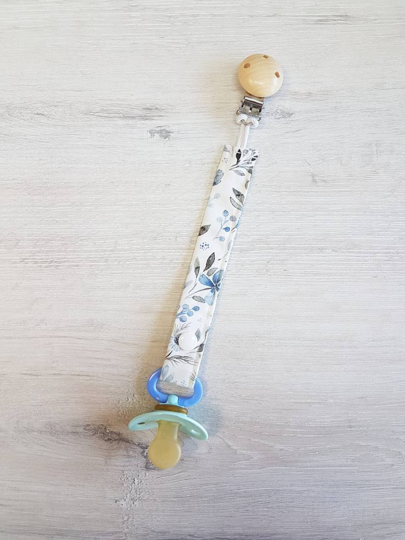 Schnullerband Personalisierbar Und Waschbar Mit Clip/Schnullerbändchen Baumwolle Blumen Blau Floral von MyMarelle