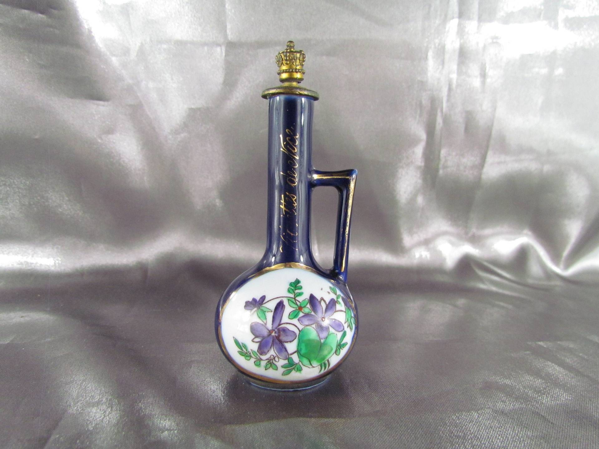 Parfümflasche Porzellan Jugendstil Veilchen Von Nizza Frankreich, Alte Parfümsammlung von MyProvence