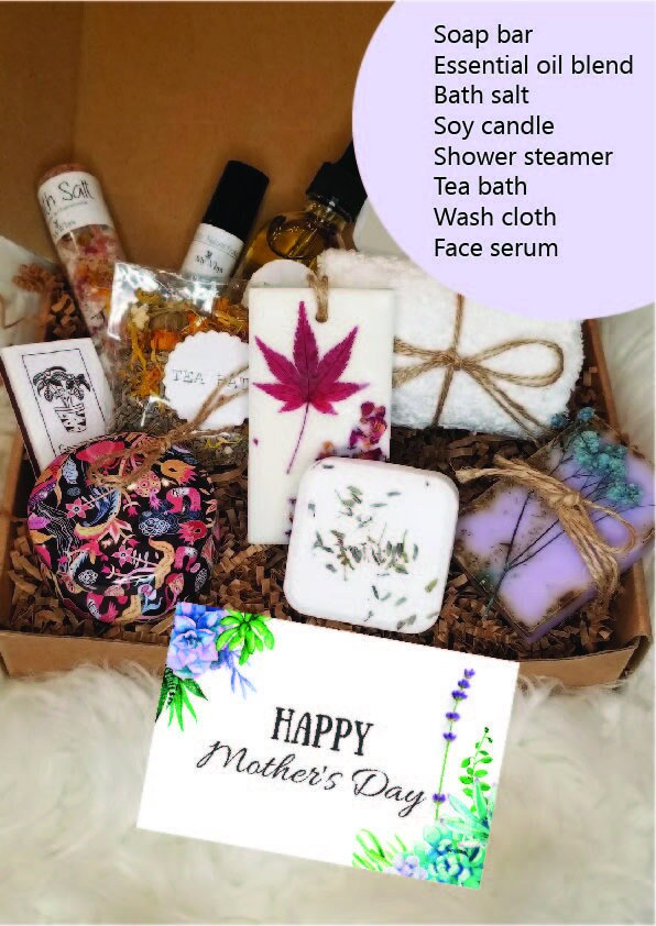 Muttertag Geschenkbox, All Natural Spa Paket, Senden Sie Pflegepaket Für Mama, Verwöhnkorb, Umarmung in Einer Schachtel, Oma Geschenk Zum Muttertag von MyWhys