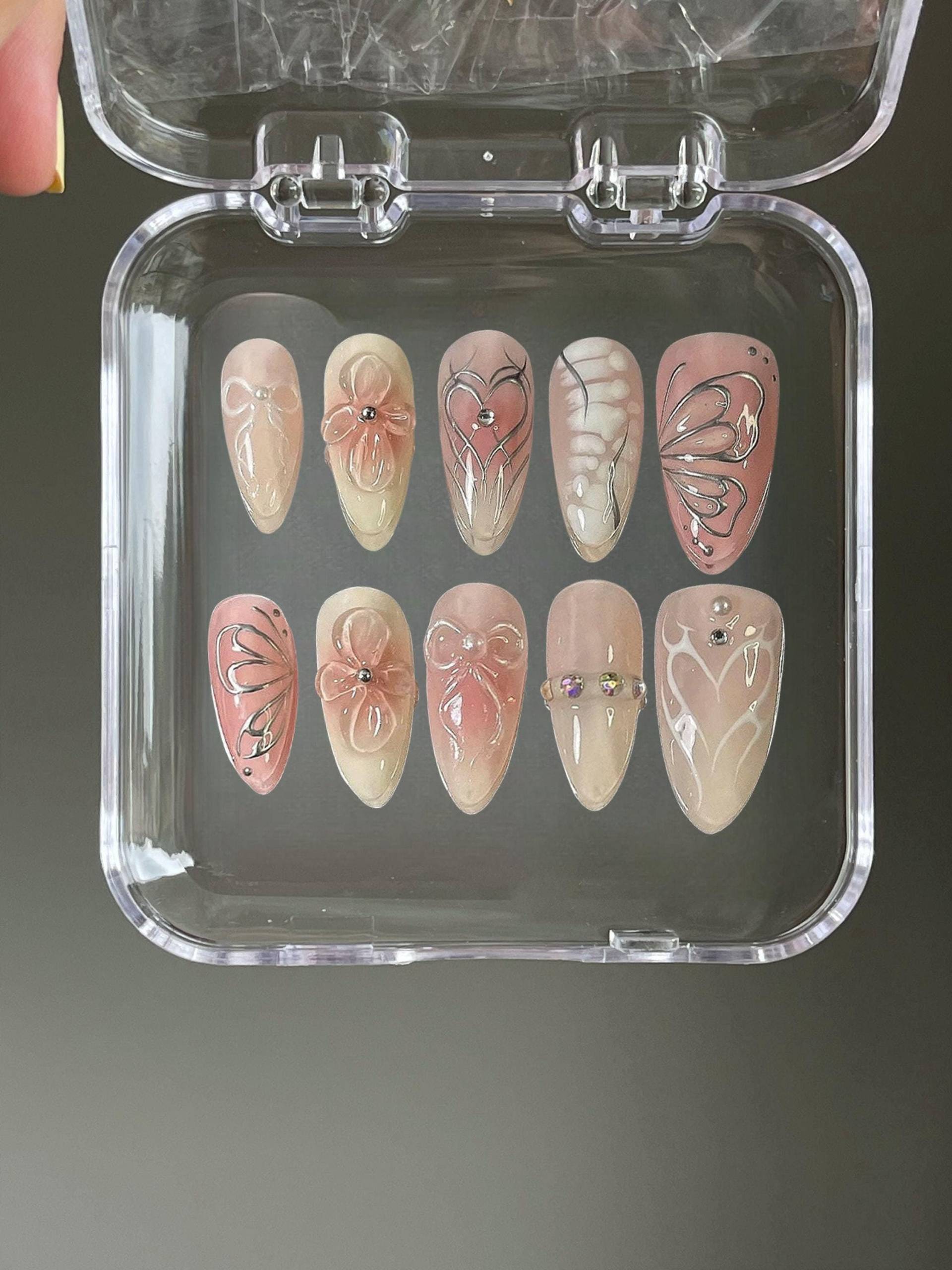 Silberne Schmetterlingsnägel/Handbemalter Nagel Benutzerdefinierte Presse Auf Nägel Handgemachte Künstliche Acrylnägel Y2K von MythicalNailart