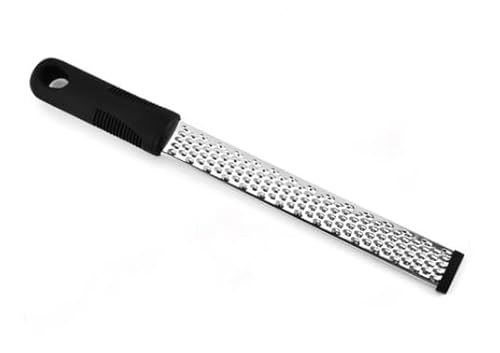 NEUTYPECHIC Premium Zester Reibe, Käsereibe Zitronenreibe Edelstahl, Parmesanreibe Spülmaschinenfest, Knoblauchreibe mit 6x Fingerschutz und Schutzhülle, Geeignet für Muskatnuss, Käse, Obst von NEUTYPECHIC