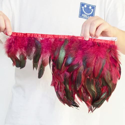 Hüte mit Federn dekoriert. 1 Meter weiße Hühnerfedern mit Fransen, 10–15 cm, natürliches Hahnenfederband for Karneval, Party, Kleidung, Nähen, Dekoration(Wine Red) von NIUSABOU