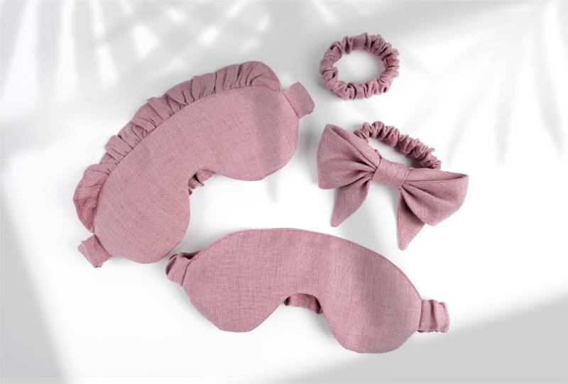 Bio Schlafmaske, Weiche Leinen Augenbinde, Schlafmaske Set, Augen Maske, Rosa Scrunchie & Schleife, Schlaf Geschenkbox von NLcozyHome