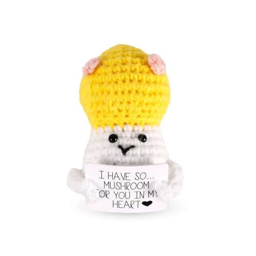 NQEUEPN Lustiger Positiver Pilz, 7cm Lustige Positive Puppe & Ermutigende Karte Inspirierend Strickwolle Kartoffel mit Positiver Energie Positiver Pilz für Kinder Freunde Party Weihnachtsdekoration NQEUEPN Lustiger Positiver Pilz, 7cm Lustige Positive Puppe & Ermutigende Karte Inspirierend Strickwolle Kartoffel mit Positiver Energie Positiver Pilz für Kinder Freunde Party Weihnachtsdekoration von NQEUEPN