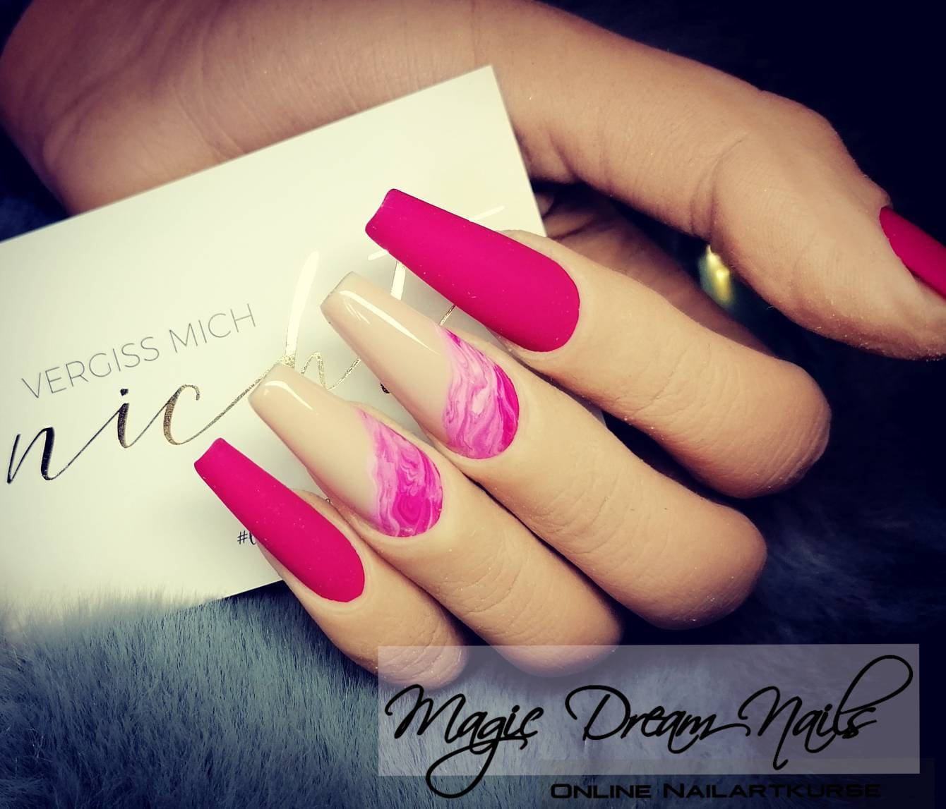 Press On Set - Pink Wave von NailAndResinArt