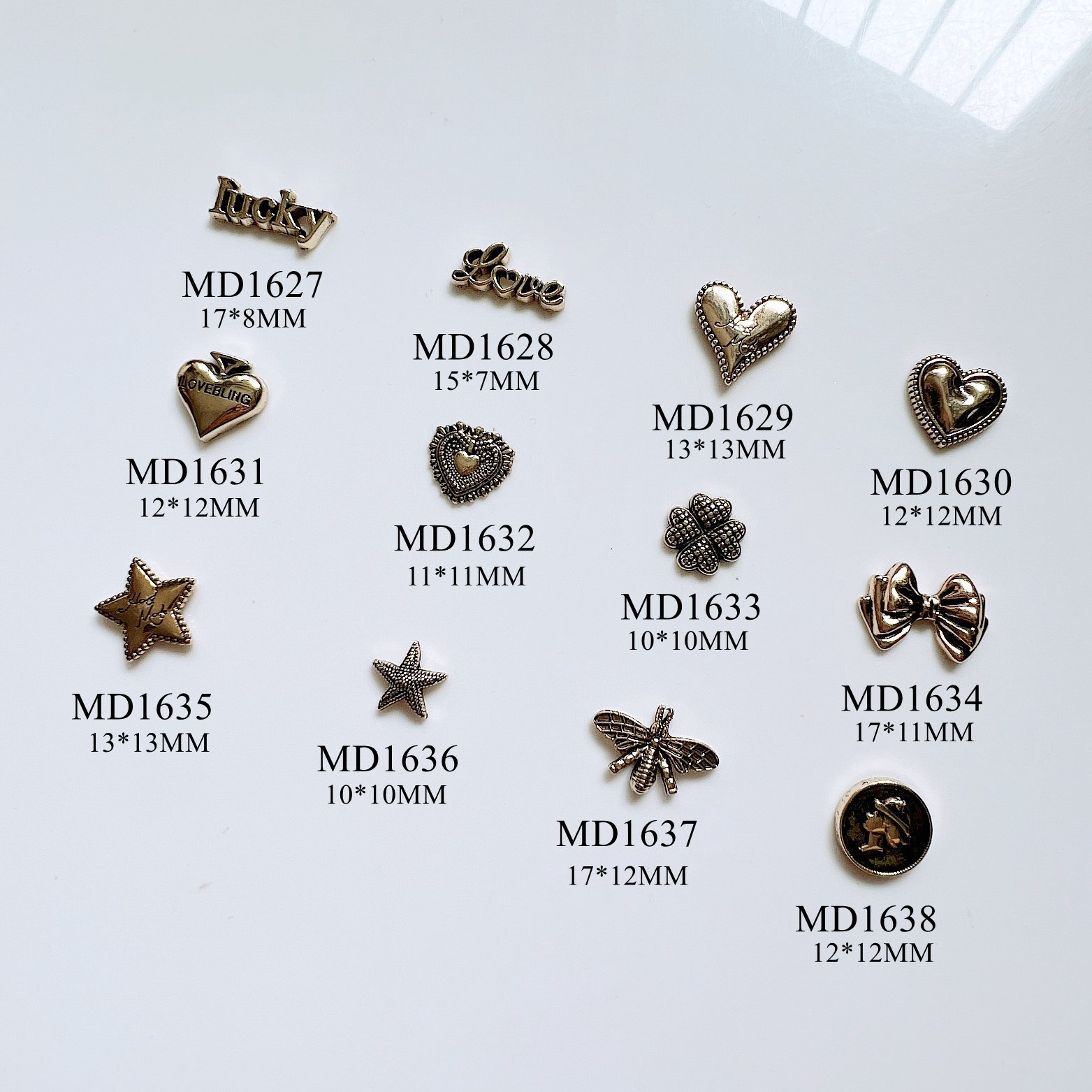 5 Stück Metall 3D Charms Dekoration Perle Blume Herz Oval Formen Nagelkunst Md1618-1626 von NailAngel2019