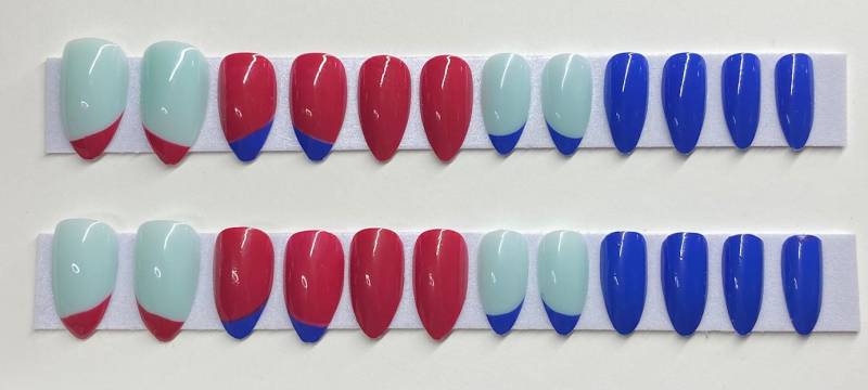 Baby Blau, Rot Und Blau Color Block Medium Stiletto Drücken Sie Auf Den Nagel Kit von NailditbyTara