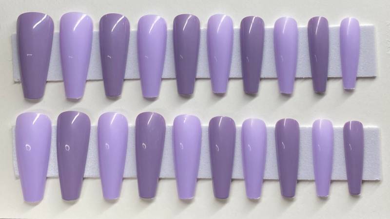 Zweifarbiges Lila Xl Langer Sarg Press On Nail Kit von NailditbyTara