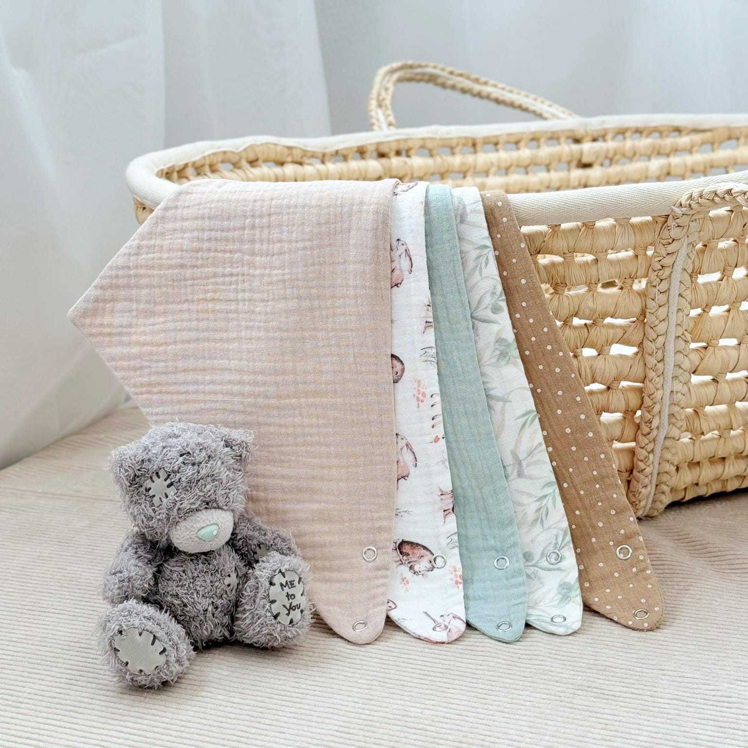 Set Von 5 Musselin Baby - Und Kleinkind-Halstücher, Dreieckstücher, Spucktücher Aus Baumwolle, Lätzchen Gaze, Beige Woodland von NaturalCuddles